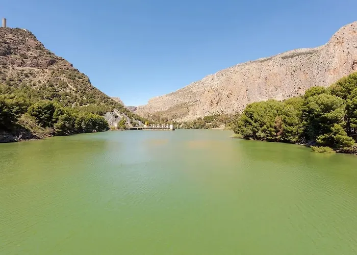 Escaladores Caminito Del Rey Familia Amigos Paisaje De Ensueno El Chorro